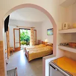 Apartahotel Dionisos And Apts Skiathos Koukounaries