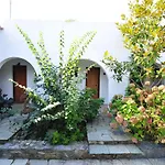 Dionisos And Apts Skiathos Apartahotel Koukounaries