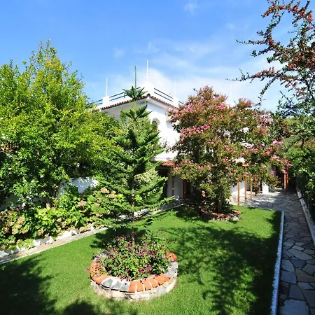 Dionisos And Apts Skiathos Appart hôtel 4*