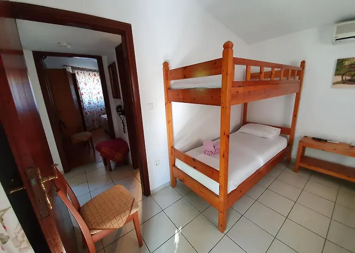 Dionisos And Apts Skiathos Lägenhetshotell Koukounaries