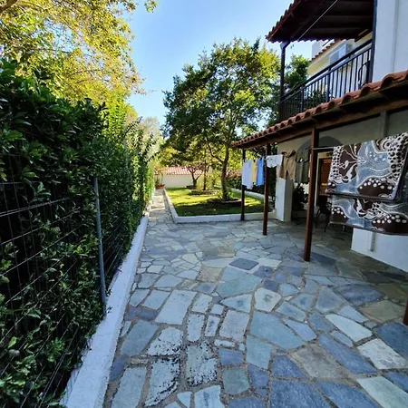 Апарт-отель Dionisos And Apts Skiathos